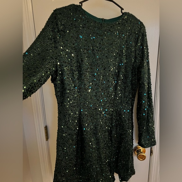 Green sequin dress - Picture 4 of 7